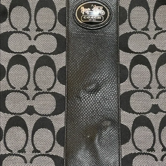 GC Coach Signature Black and Grey Cross Body Bag - Picture 4 of 9